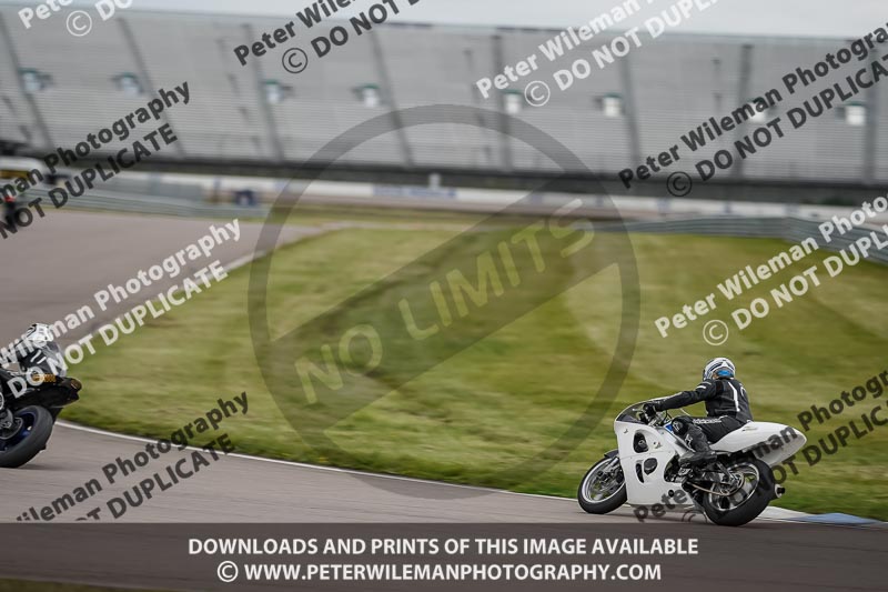 Rockingham no limits trackday;enduro digital images;event digital images;eventdigitalimages;no limits trackdays;peter wileman photography;racing digital images;rockingham raceway northamptonshire;rockingham trackday photographs;trackday digital images;trackday photos